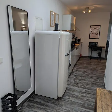 Ruhige Einliegerwohnung - 2 Bedrooms - 3 Beds - Terrace 公寓 *