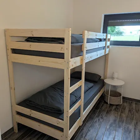 Ruhige Einliegerwohnung - 2 Bedrooms - 3 Beds - Terrace 公寓 Oberbrechen