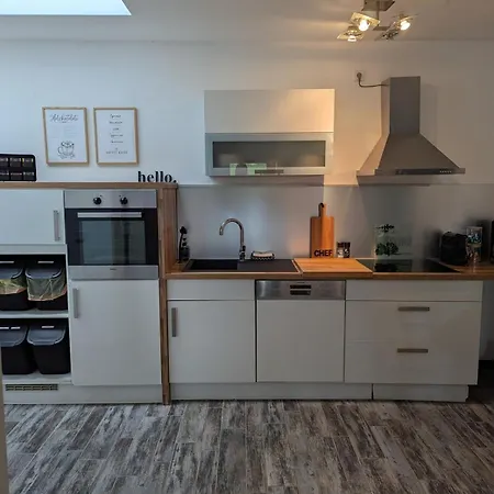 Ruhige Einliegerwohnung - 2 Bedrooms - 3 Beds - Terrace 公寓 *